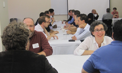 Speed-Mentoring Offers Faculty Timely Tips