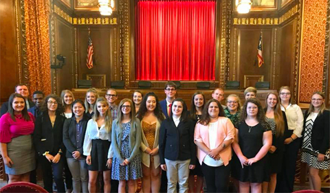 Institute Gives High School Students Hands-On Look at Legal System