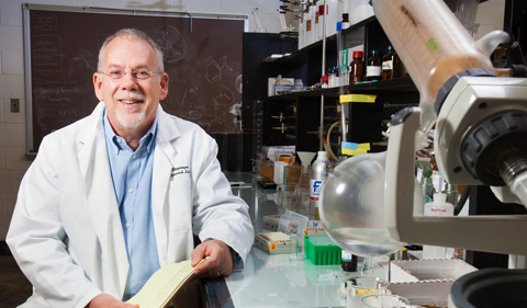 Dr. Stephen Bergmeier, portrait in lab