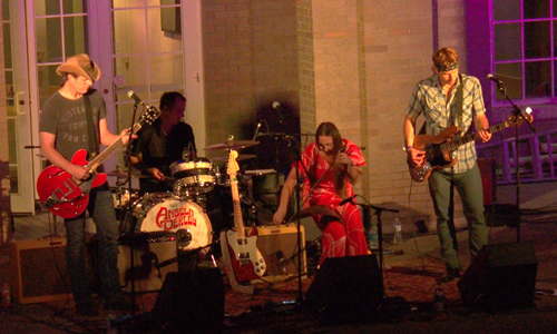 Angela Perley and the Howlin' Moons rock the Scripps Amphitheater.