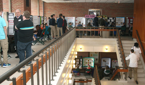 2016 Science Fair in Clippinger Labs 