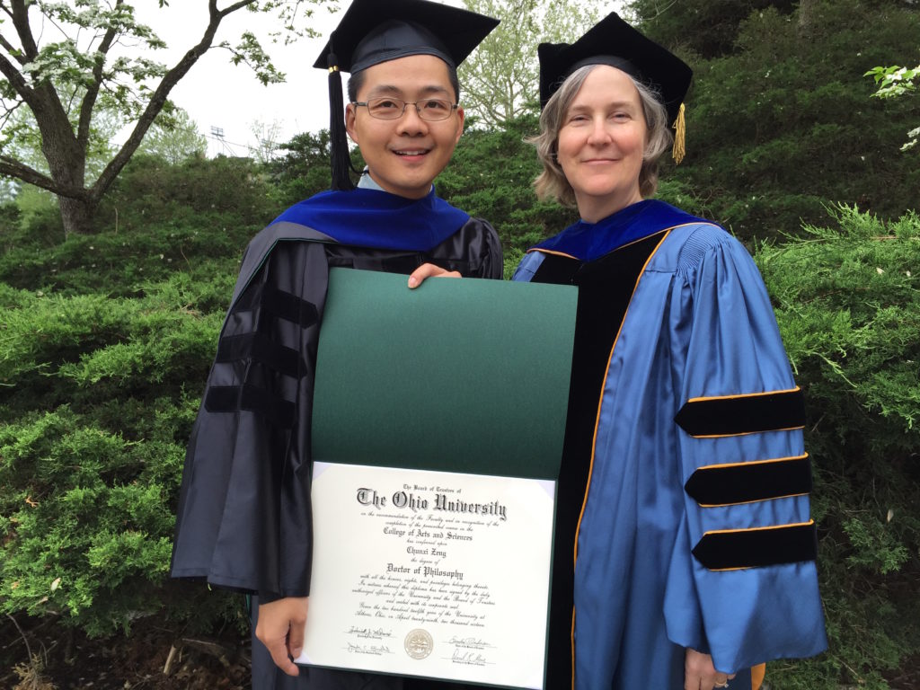 Dr. Chunxi Zeng (left) and Dr. Jennifer Hines commemorate Zeng's graduation. 