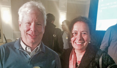 Claudia González Vallejo poses with Dr. Richard Thaler, 2017 Nobel Prize in Economic Sciences.