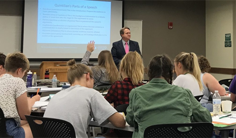 Dr. Matthew Stallard discusses OHIO's English Pre-Law major with students in classroom..