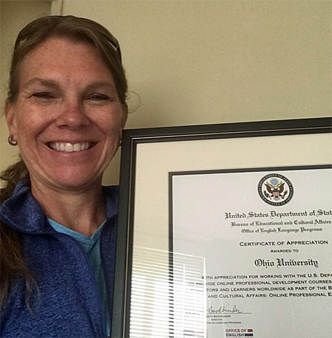 Dr. Dawn Bikowski receives Certificate of Appreciation from the U.S. State Department on behalf of Ohio University.