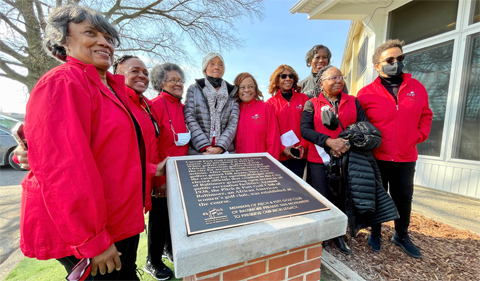 On Feb. 1, the Pitch & Putt Golf Club unveiled a monument dedicated to the desegregation of Carroll Park in Baltimore. 